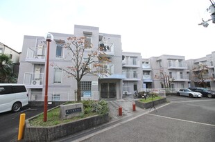 六龍苑岡町の物件外観写真